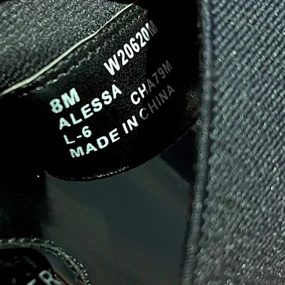 Tommy Hilfiger Black Slide-On Alessa Wedge, Size 8 NEW (no box) - Picture 7 of 7